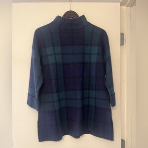 Tahari Blue and Green Plaid Mock Neck Sweater Sz M
